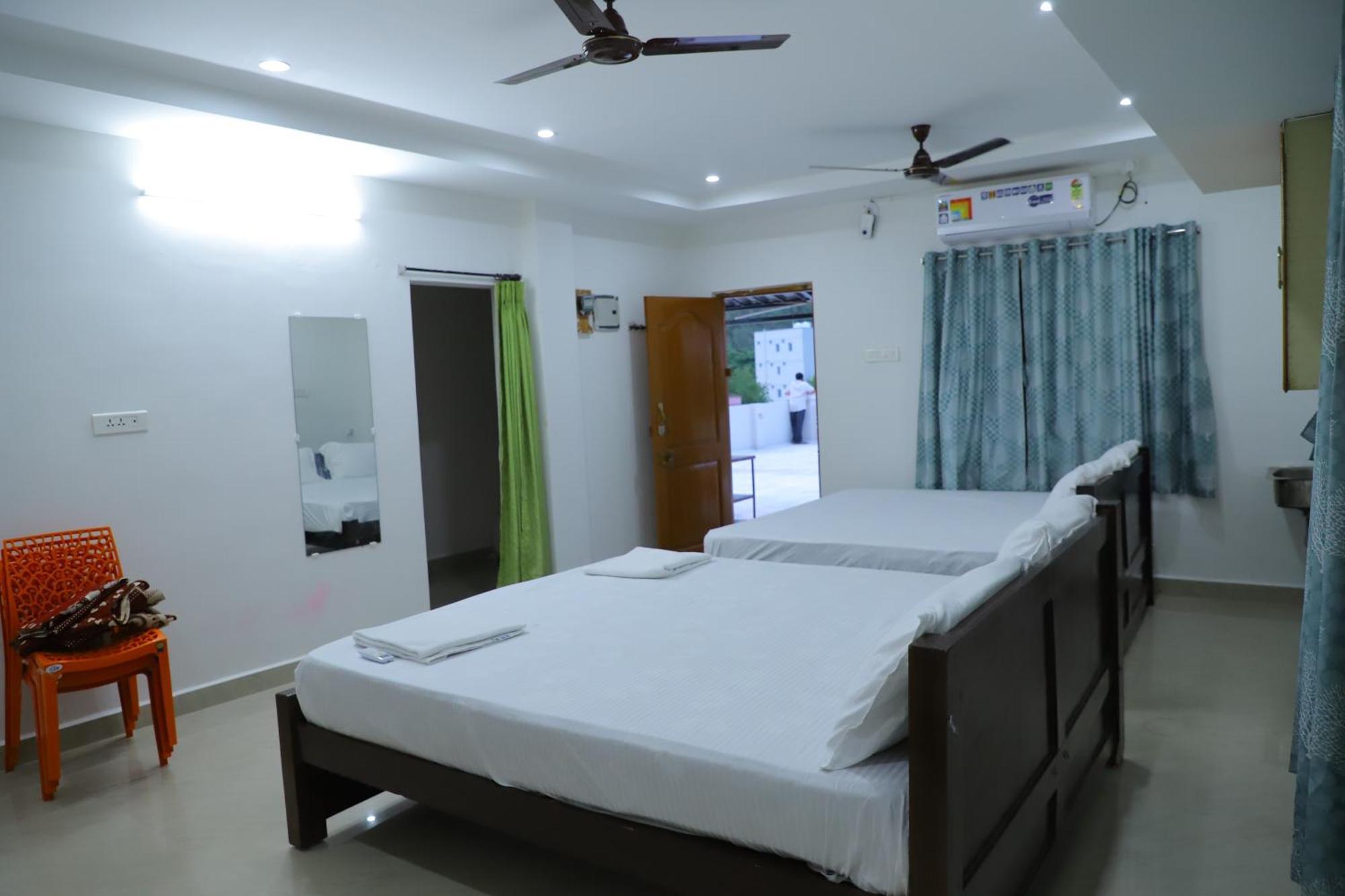 Nanda Mohan Homestay- Luxuries Ac Apartment Close To Alipiri Foothills-Kapila Teertham And Iskcon Temple Тирупати Экстерьер фото