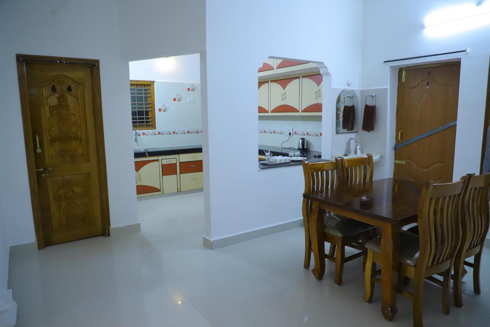 Nanda Mohan Homestay- Luxuries Ac Apartment Close To Alipiri Foothills-Kapila Teertham And Iskcon Temple Тирупати Экстерьер фото