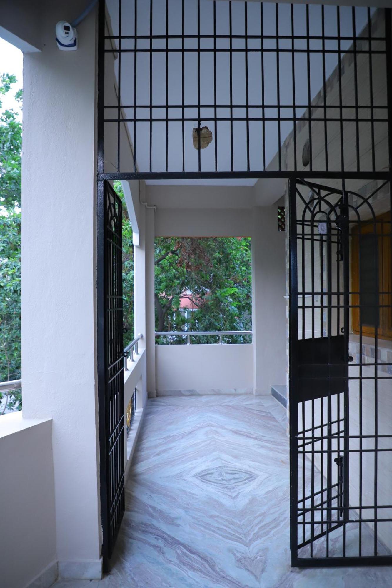 Nanda Mohan Homestay- Luxuries Ac Apartment Close To Alipiri Foothills-Kapila Teertham And Iskcon Temple Тирупати Экстерьер фото